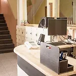 Melting Pot Hostel *
