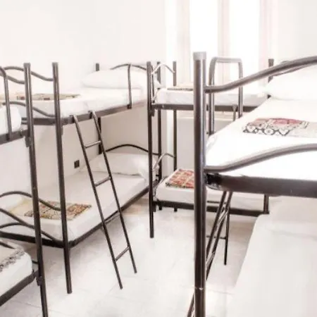 Hostel Melting Pot *