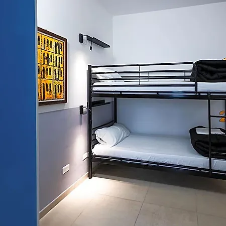 Hostel Melting Pot *